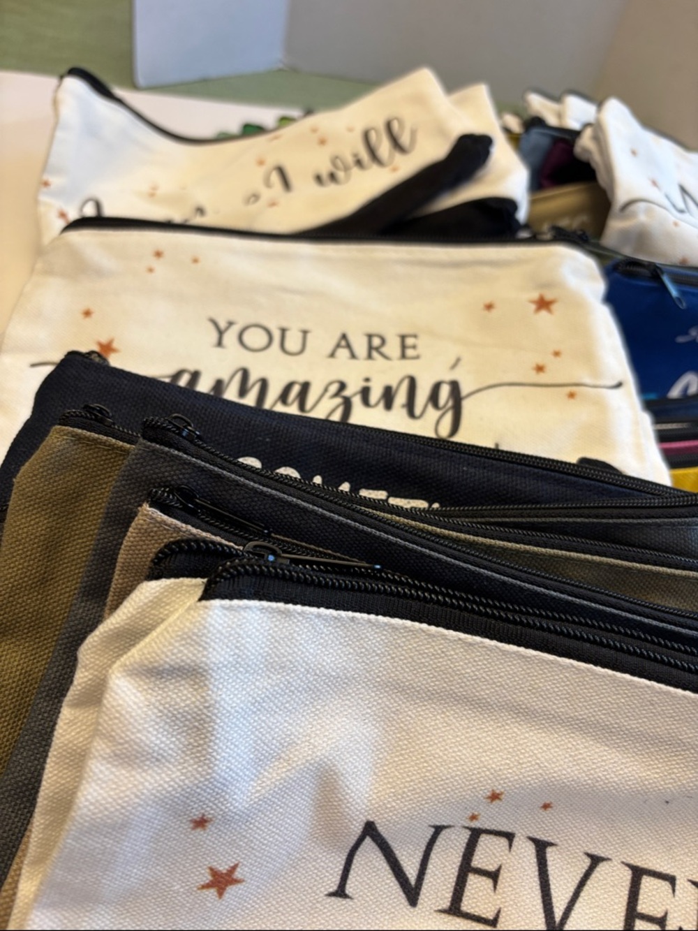 5 Random Pull Cosmetic Bags BRAND NEW!!!!! - Picture 3 of 4